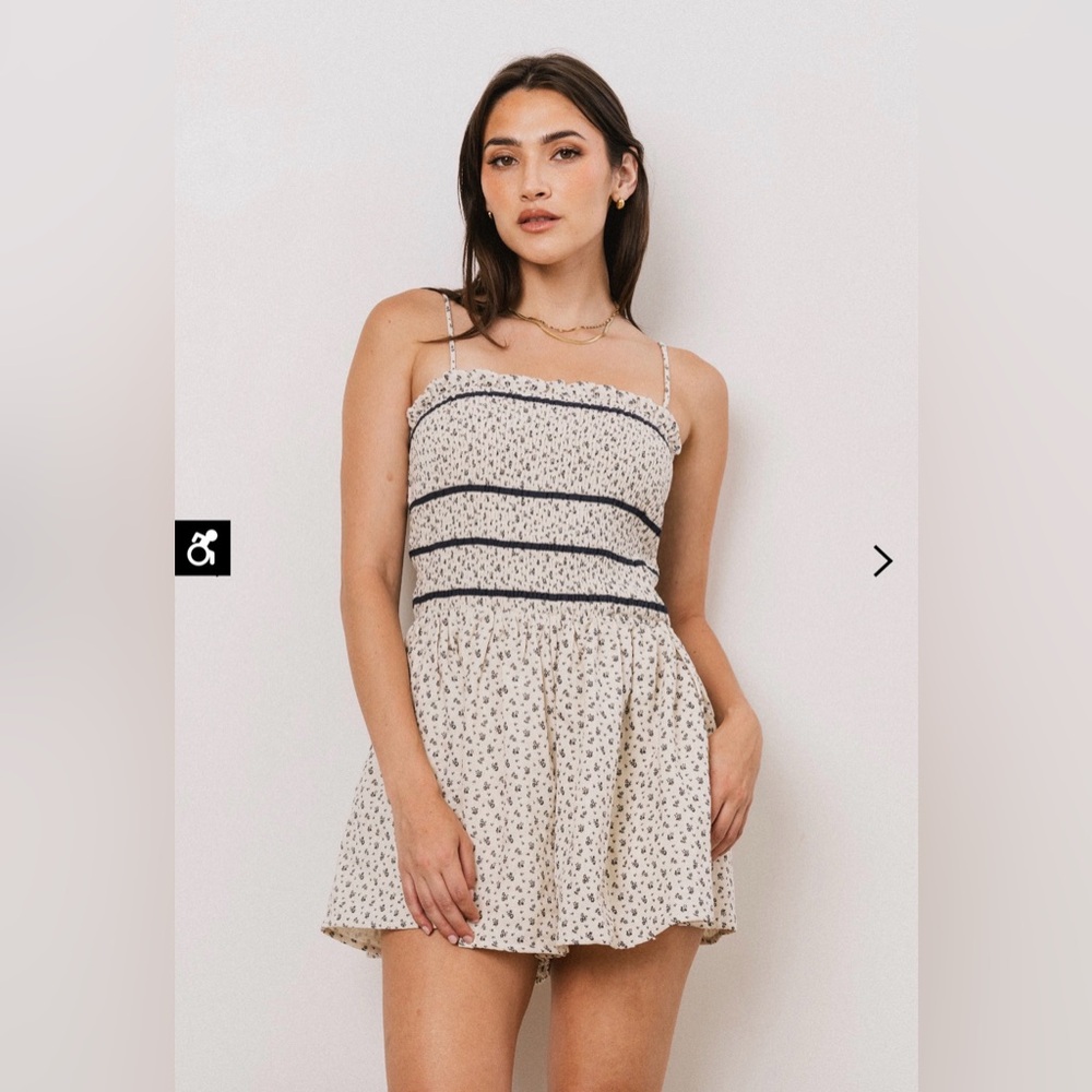 [NWT] Bohme Laura Smocked Romper, sz Small